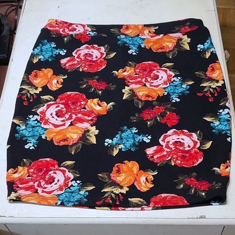 "One fashion" Beautiful Flower skirt